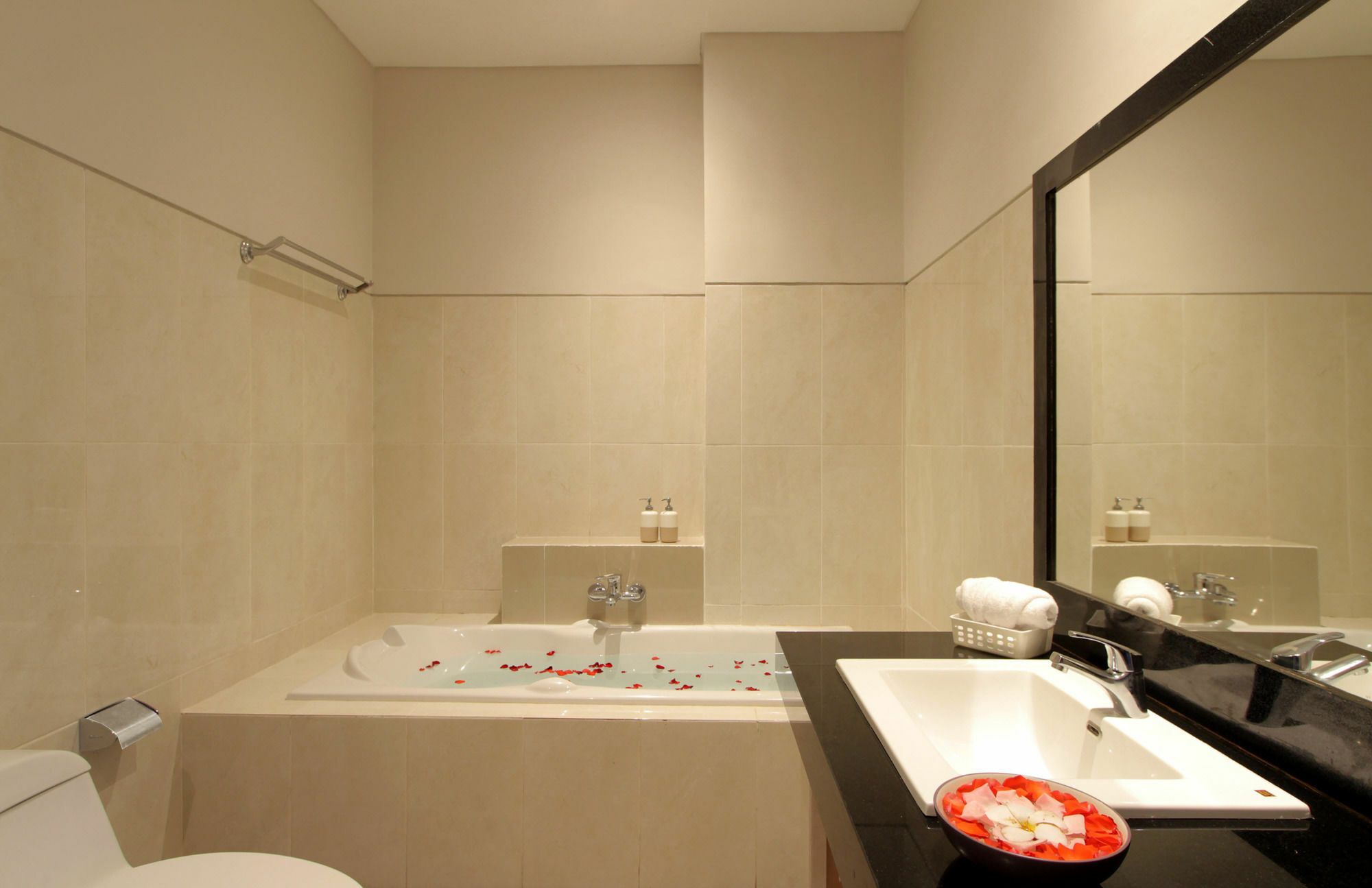 Sand Beach Luxury Living Kuta Lombok Buitenkant foto